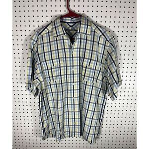 Tommy Bahama button down shirt size M